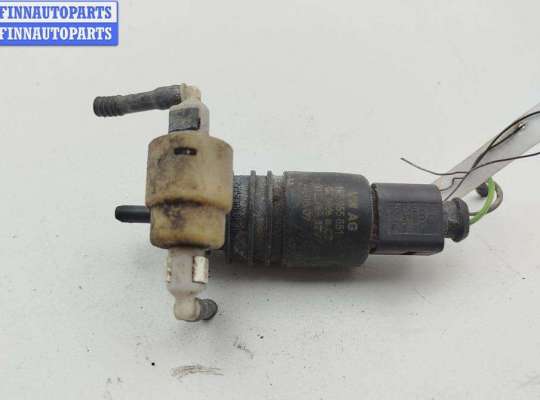 Купить Насос (моторчик) омывателя стекла на Volkswagen Touareg Насос (моторчик) омывателя стекла VG2712786 на Volkswagen Touareg