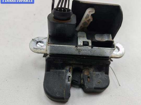 Замок багажника VG2751509 на Volkswagen Passat B6