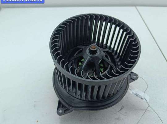 купить Двигатель отопителя (моторчик печки) на Ford Focus I (1998-2005)