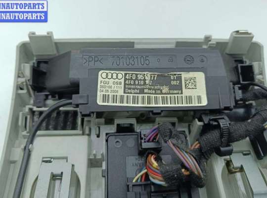 купить Фонарь салонный (плафон) на Audi Q7 4L (2005-2015)