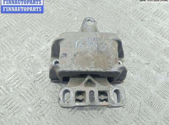Подушка КПП на Volkswagen Golf IV (1J)