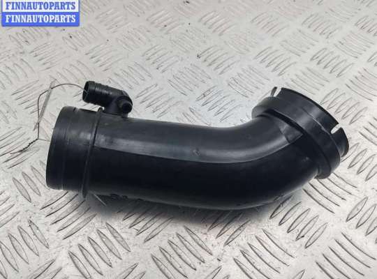 купить Патрубок воздушного фильтра на Volkswagen Passat B5