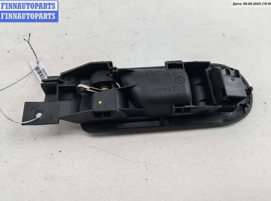 купить Ручка двери внутренняя передняя правая на Volkswagen Passat B5