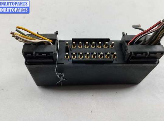 Блок управления светом MB1685460 на Mercedes W124 (1985-1995)