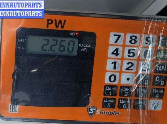 купить Обшивка двери передней правой (дверная карта) на Volkswagen Passat B3