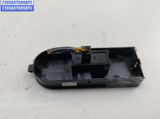 купить Кнопка стеклоподъемника переднего правого на Opel Astra H (2004-2009)