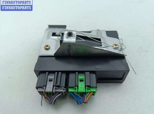 Блок предохранителей на Volkswagen Golf IV (1J)