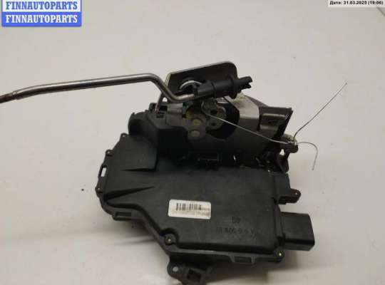 купить Замок двери задней левой на Audi A4 B6 (2001-2004)