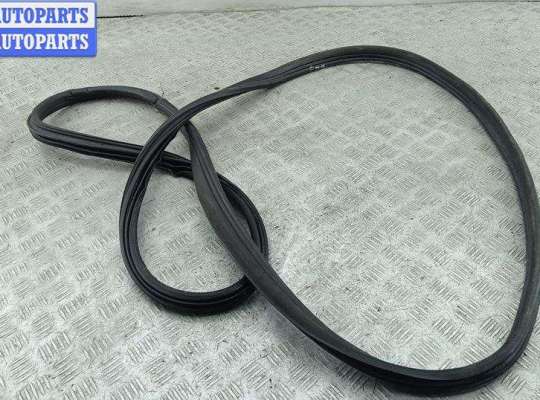 купить Уплотнитель двери задней левой на Volkswagen Sharan (1995-2000)