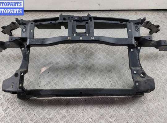 Рамка передняя (панель кузовная, телевизор) VG2720539 на Volkswagen Passat B6