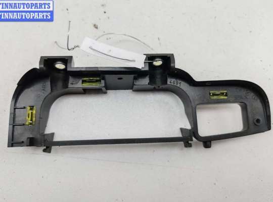 Ручка двери внутренняя задняя левая ST320461 на Seat Alhambra (2000-2010)