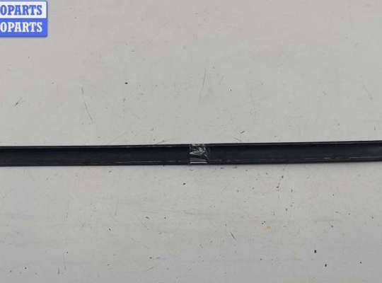 купить Молдинг двери передней левой на Opel Vectra B (1995-2002)