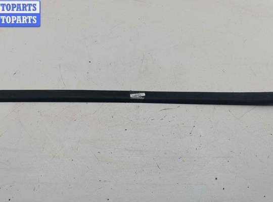 купить Молдинг двери передней левой на Opel Vectra B (1995-2002)