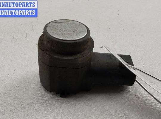 Датчик парковки (парктроник) задний VG2666831 на Volkswagen Golf-6