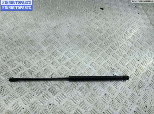 Амортизатор капота на Volkswagen Golf IV (1J)