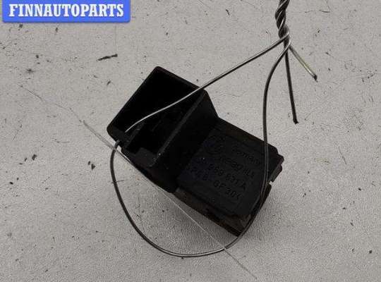 купить Кнопка открывания багажника на Volkswagen Passat B5+ (GP)