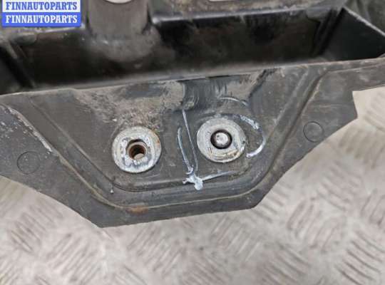 купить Рамка передняя (панель кузовная, телевизор) на Audi A6 C6 (2004-2011)