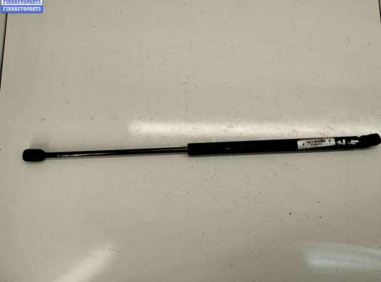 Амортизатор крышки (двери) багажника VG2626508 на Volkswagen Golf-3