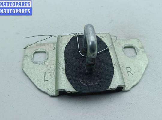 купить Ответная часть (скоба) замка двери на Mercedes C-Class W204 (2007-2015)