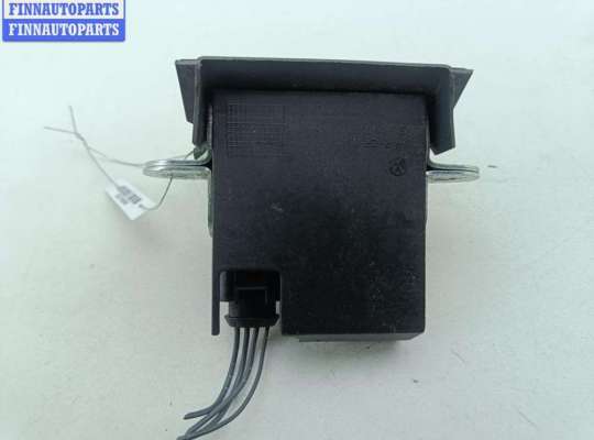 купить Замок багажника на Volkswagen Passat B6