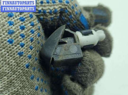 купить Форсунка омывателя на Skoda Fabia mk2 (5J)