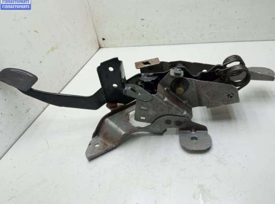 купить Педаль сцепления на Mazda 5