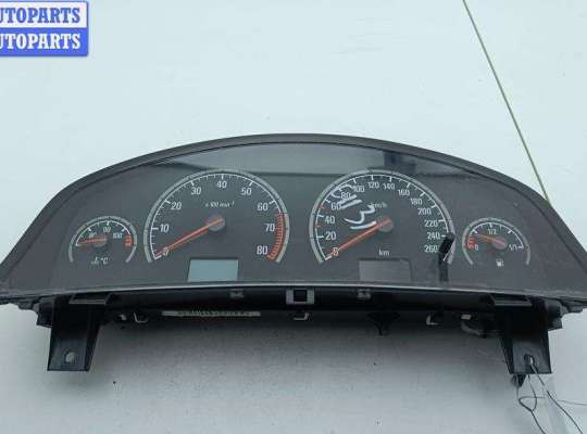 Щиток приборов на Opel Vectra C