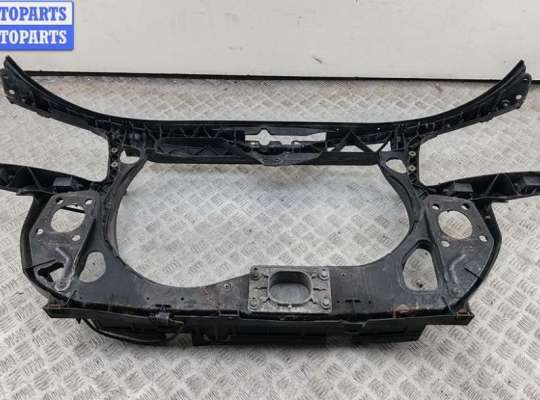 купить Рамка передняя (панель кузовная, телевизор) на Audi A4 B6 (2001-2004)