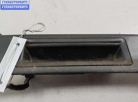 купить Накладка подсветки номера на Audi A6 C6 (2004-2011)