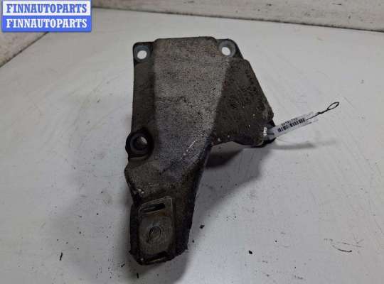 Кронштейн двигателя опорный AU1653261 на Audi A6 C5 (1997-2005)