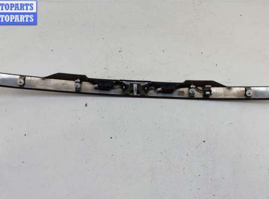 Планка подсветки номера на Opel Astra H / Classic