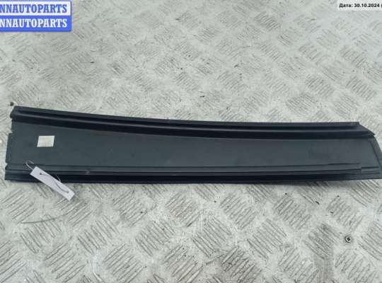 купить Обшивка стойки задней правой на Ford Mondeo III (2000-2007)