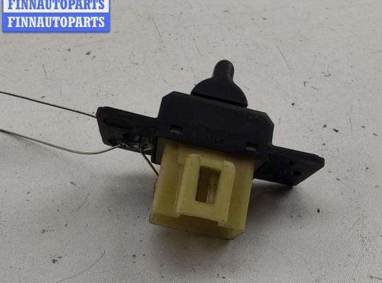 купить Кнопка стеклоподъемника переднего правого на Chrysler Voyager (2001-2007)