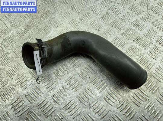 Патрубок интеркулера RN1582779 на Renault Megane II (2002-2008)