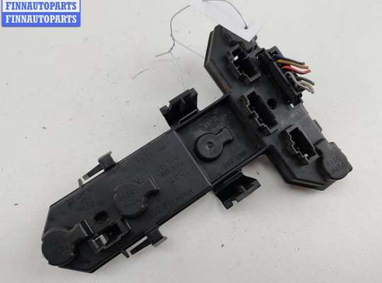 купить Плата фонаря заднего правого на Volkswagen Bora