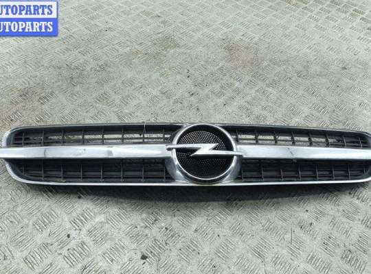 Решетка радиатора на Opel Vectra C