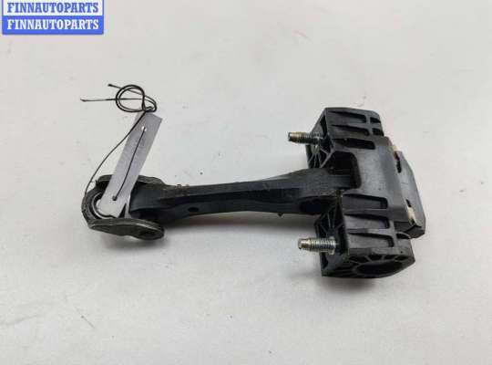 купить Ограничитель открывания двери передней на Peugeot 407