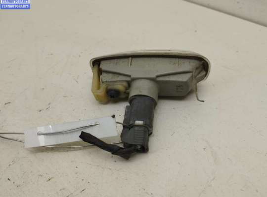 купить Повторитель поворота правый на Hyundai i30