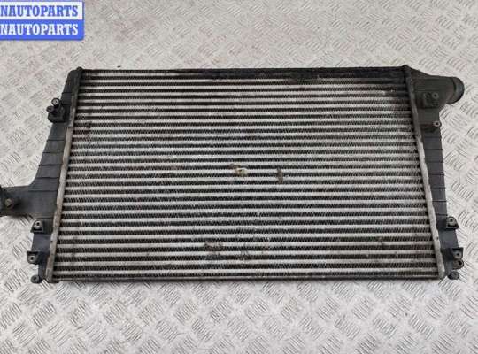 Радиатор интеркулера AU1697088 на Audi A6 C5 (1997-2005)