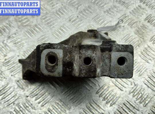 купить Кронштейн КПП опорный на Volkswagen Golf-4