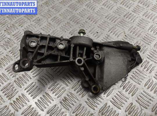 купить Кронштейн генератора на Renault Megane II (2002-2008)