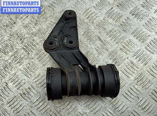 купить Патрубок интеркулера на Mercedes C-Class W203 (2000-2006)