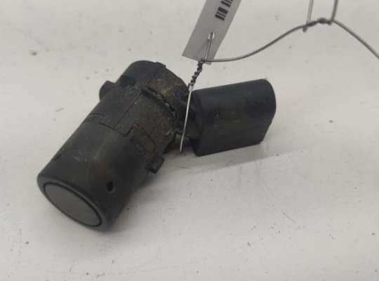 купить Датчик парковки (парктроник) задний на Audi A6 C5 (1997-2005)