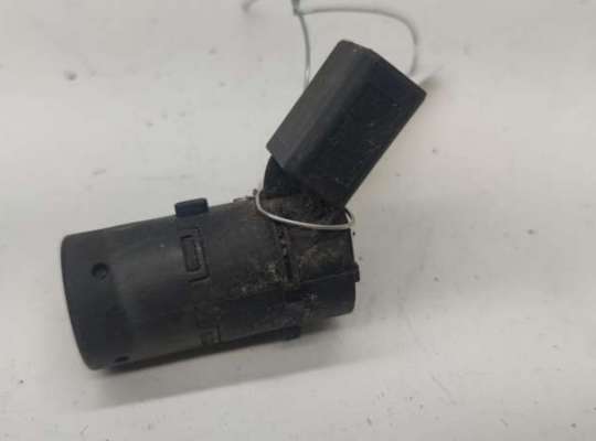 купить Датчик парковки (парктроник) задний на Audi A6 C5 (1997-2005)