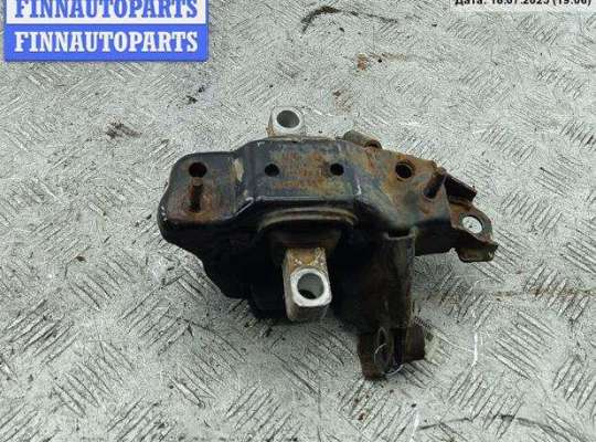 Подушка крепления КПП SK443387 на Skoda Fabia mk1 (6Y)