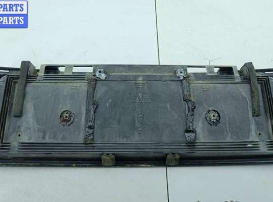 купить Бленда (накладка под номер) на Audi 80 B4 (1991-1996)