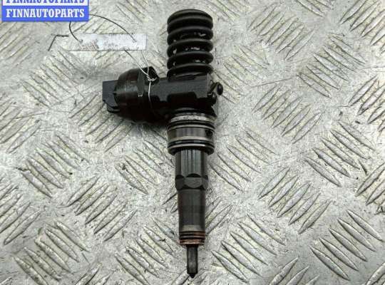 Купить Форсунка топливная на Audi A4 B7 (2004-2008) Форсунка топливная AU1741572 на Audi A4 B7 (2004-2008)
