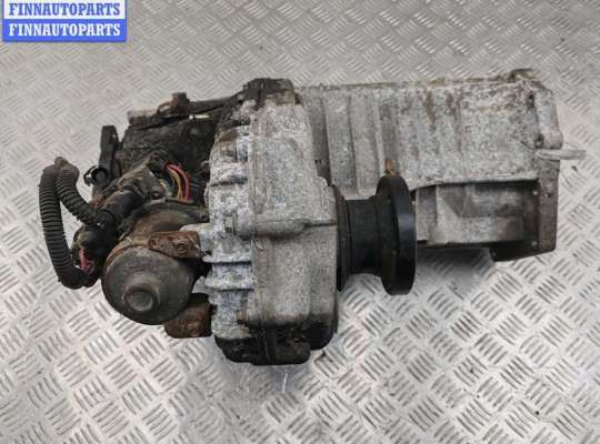Раздаточный редуктор КПП (раздатка) на Volkswagen Touareg I (7L)