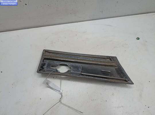 Молдинг на Opel Omega B