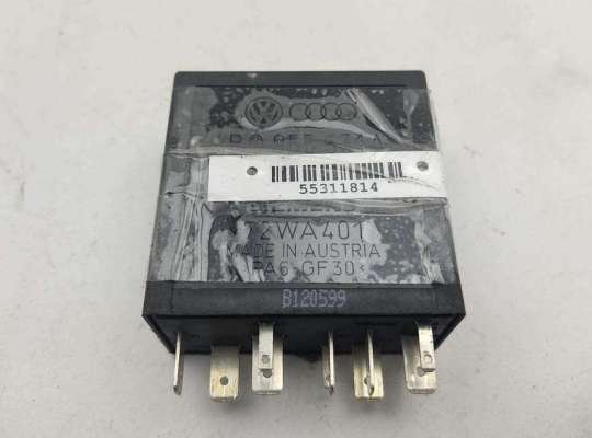 Реле стеклоочистителя (дворников) VG2841251 на Volkswagen Passat B5